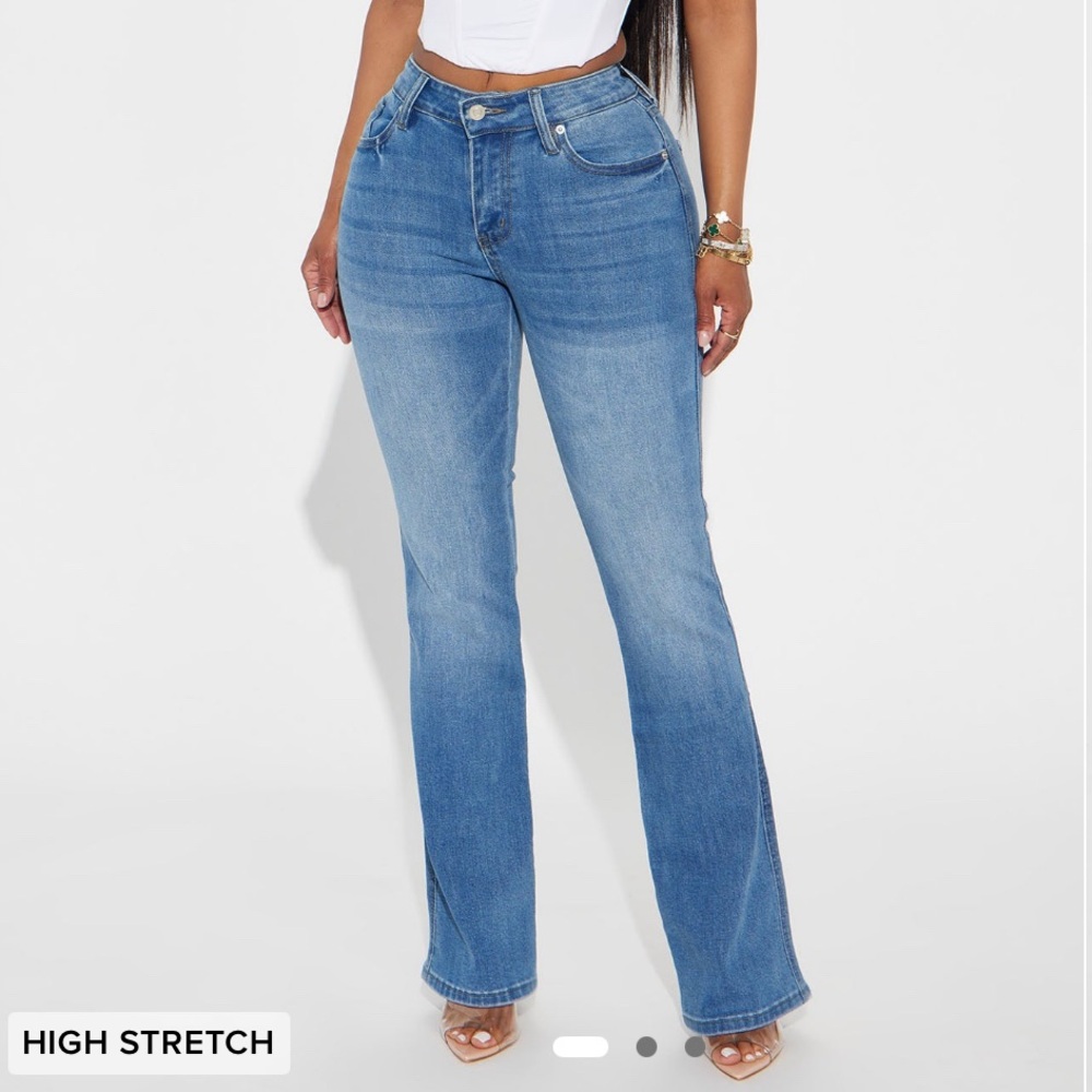 New Bootcut 👢 medium wash